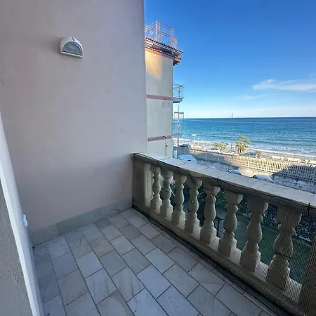 Le Due Onde * Laigueglia